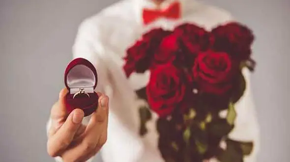 واکنش جالب یک پلیس به خواستگاری پسر از دختر تهرانی در خیابان
