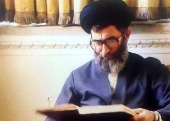 سید احمد خمینی: من از زبری فرش خانه رهبر معظم انقلاب به موکت پناه بردم!