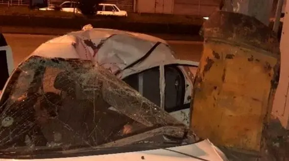 راننده جوان پست برق را ندید و فاجعه آفرید!/ 2نفر کشته و زخمی در حادثه جاده رشت-فومن 