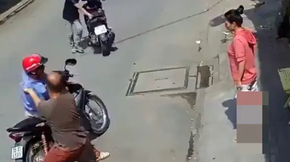 در 100 ثانیه اتفاق افتاد / دزد بدشانس به سزای اعمالش رسید! + فیلم 