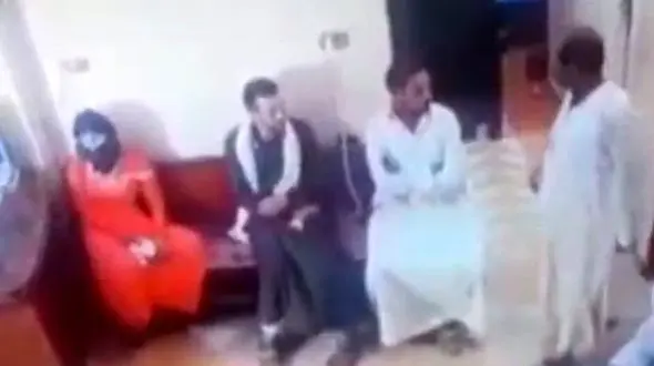 قبض روح شدن ناگهانی یک مرد در مطب دکتر + فیلم