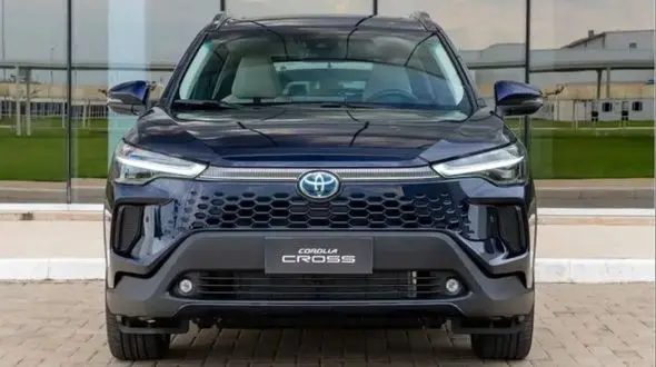 تویوتا کرولا کراس هیبریدی ارزش خرید دارد؟ + کاتالوگ