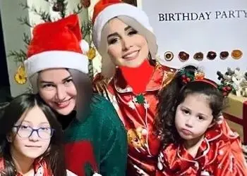 عکس ها / نگاهی به سبک و سلیقه بازیگران رای تزئین درخت کریسمس/ از فرزاد فرزین و مرجانه گلچین، تا نیوشا ضیغمی و کمند امیرسلیمانی و ...