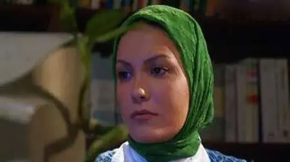 تغییر چهره دیده نشده «آیناز» (سامیه لک) در ۳۵ سالگی؛ ستاره سریال «آنام» در کنار ستاره اسکندری در ایتالیا دیده شد! / از تهران تا رم