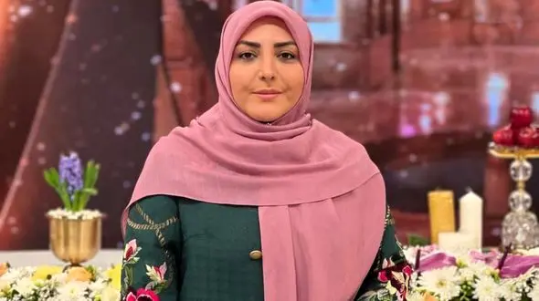 فیلم / لباس عوض کردن المیرا شریفی مقدم در آنتن زنده صدا و سیما / خانم مجری  طناز ایرانی متفاوت از دیگر خانم مجری ها ...