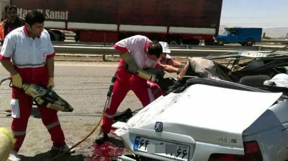 704 عملیات نجات برای نجات هزار مسافر گرفتار در خودروهای تصادفی
