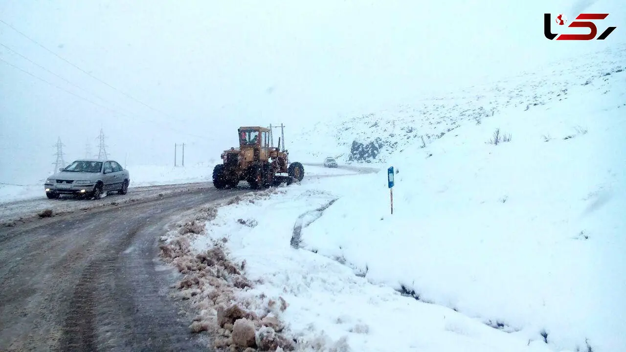 بارش برف در 3 استان کشور/کولاک و یخبندان در محور شاهین دژ-سردشت