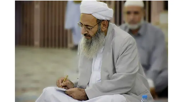 نماز جمعه و جماعات اهل سنت زاهدان تا پایان کرونا لغو شد