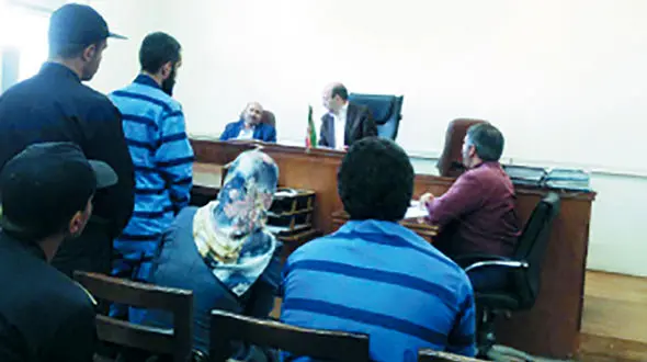 رقابت 2  دوست برای گردن گرفتن قتل یک جوان!+ عکس