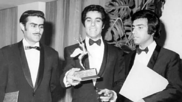 بهروز وثوقی چطور این جایزه سینمایی را دریافت کرد؟ 