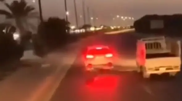 فیلم حمله مسلحانه راننده سورنتو به کشنده در حرکت ...