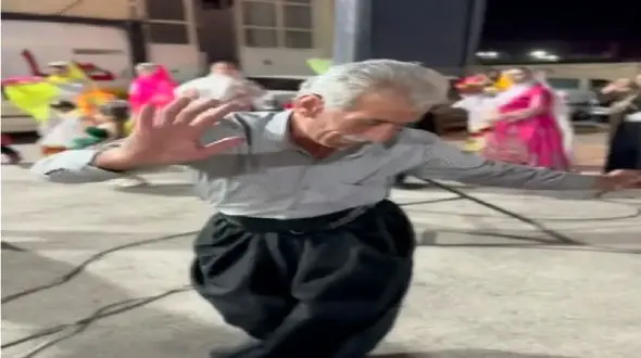 فیلم رقص شد پیرمرد/ قبراق با آهنگ لری راه میره ادا میاد یه رقصی رفت عرصه رو خالی کرده