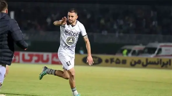 50 میلیارد ناقابل برای نیمکت نشینی ستاره آلومینیوم در پرسپولیس!