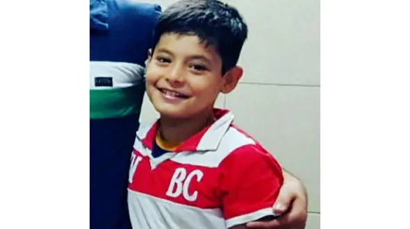 فوت پسربچه ۱۲ ساله در اثر سقوط از طبقه پنجم ساختمان در باقرشهر+عکس