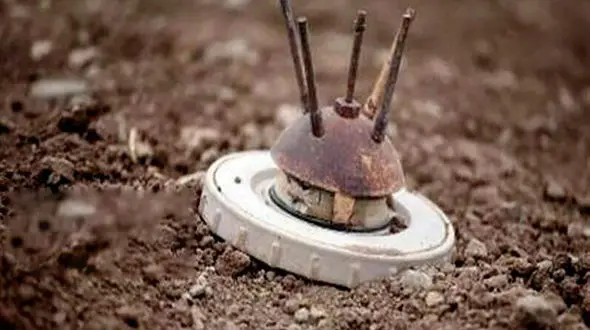 انفجار مین در مهران / 4 نوجوان لت و پار شدند  