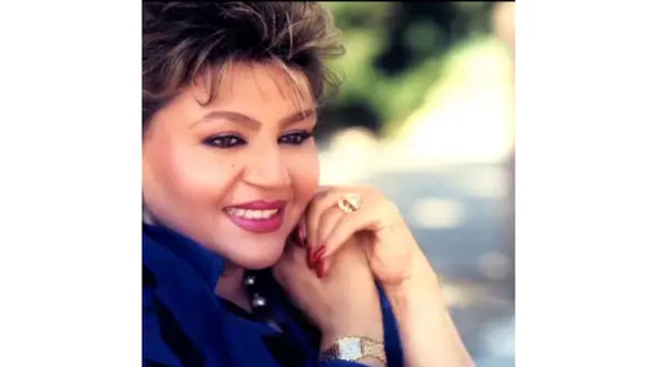 این خانم هایده نیست ؟!  / حدس بزنید کدام آقای بازیگر است ! + عکس های  ناباورانه