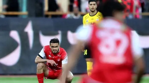 دلخوری پزشکان پرسپولیس از رفتار غیرحرفه‌ای اورونوف! / ستاره ازبک رفتنی شد؟