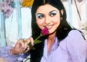 عکس / خانواده شاهرخ استخری بعد ۵۰ سال از ایده گوگوش کپیبرداری کردند / ببینید