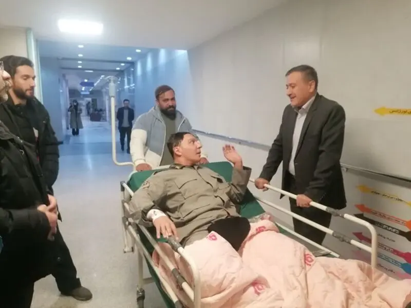 سقوط خودروی محیط‌بانان همدان حین تعقیب شکارچیان سه مجروح برجا گذاشت