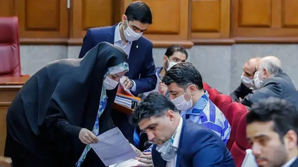 رشوه دهنده بانک مرکزی در جلسه دادگاه : به من مدال افتخار بدهید + فیلم
