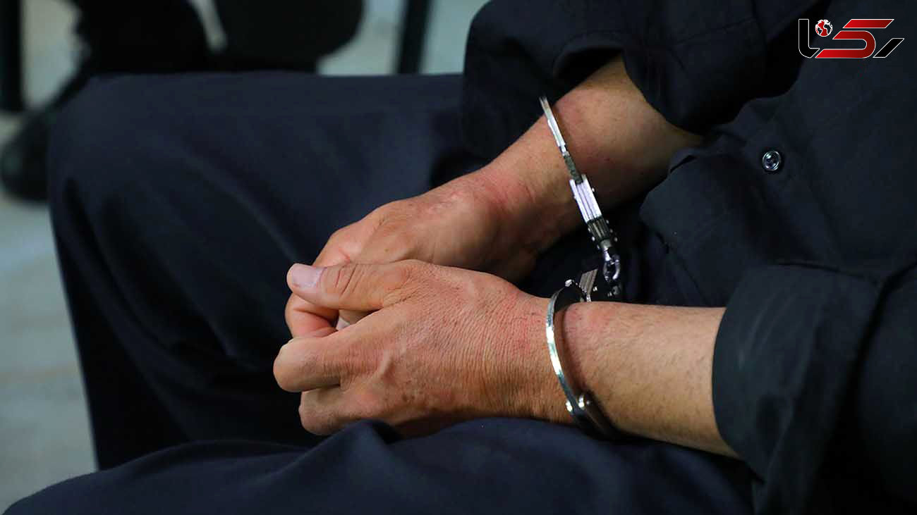 دستبند پلیس بر دستان سارق حرفه ای لوازم خودرو