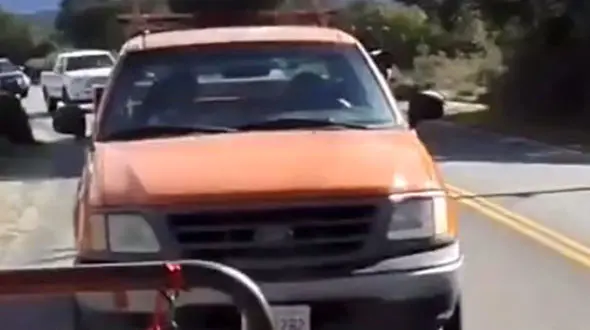 فیلم اقدام وحشیانه راننده مست به چند زن که پشت تریلر تراکتور بودند + تصاویر