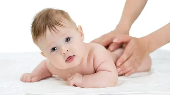 بچه‌ها را بوس نکنید