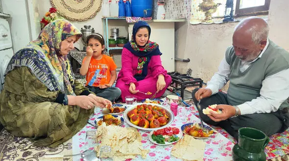 طرز تهیه دلمه سیب‌ زمینی؛ غذای محبوب و سنتی روستا