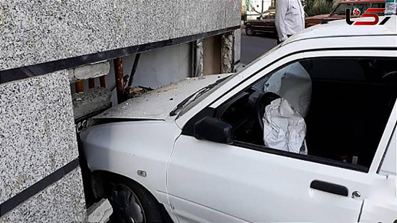 بی احتیاطی راننده پراید حادثه عجیبی را در تهران رقم زد+ تصاویر