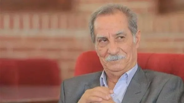 فیلم/ سیاوش طهمورث: رونالدو گوشی دست بچه‌اش نمیده ولی پدر و مادر ایرانی دست بچه 4ساله گوشی میدن 
