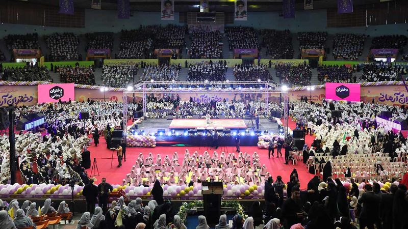آیت الله سید ابراهیم رئیسی صبح امروز چهارشنبه در آیین گرامیداشت روز دختر و « جشن دختران آرمانی » که در مجموعه 12 هزار نفری آزادی برگزار شد