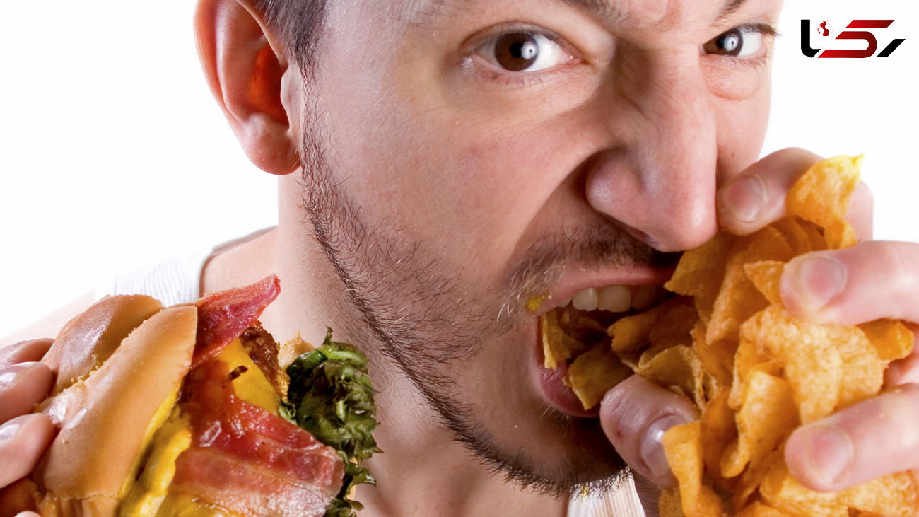 6 ضرر تند غذا خوردن برای بدن + راهکار 