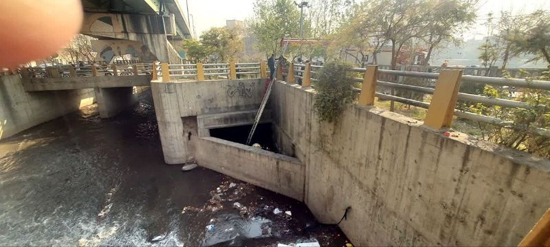 کشف جسد یک مرد ناشناس در نهر خیابان سبلان