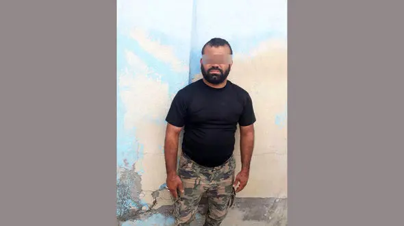 علی گردو را می شناسید ؟ / این شرور خطرناک بدون لباس در آبادان شرارت می کرد