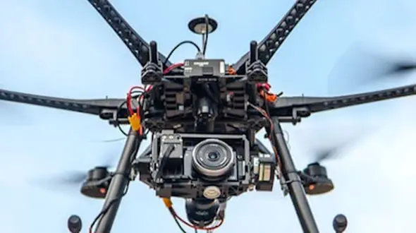 از سقوط پهپاد تا کوچه های تنگ ایتالیا