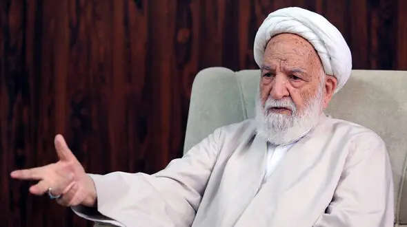 آقای جنتی پیر شده وباید در خانه بنشیند/ گشت ارشاد نباید این‌قدر بداند که معنای بنشین، بفرما و بتمرگ متفاوت است؟