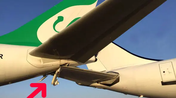 عکس های تصادف زمینی دو هواپیما در فرودگاه امام 