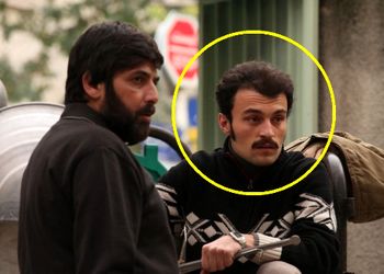 رونمایی از جدیدترین عکس خواهر مرتضی امینی تبار بازیگر افغان سریال زخم کاری / خواهر و برادر مثل سیبی که از وسط نصف شدند!