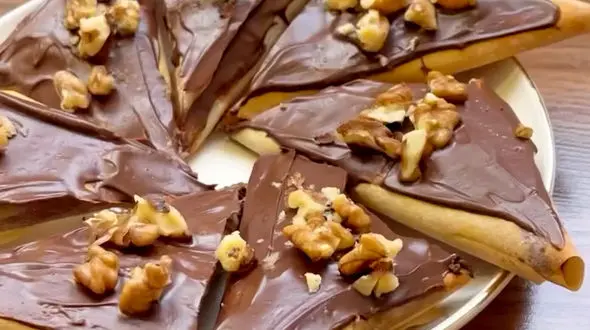 طرز تهیه کتلت بازاری و سمبوسه گردو و شکلات در منزل