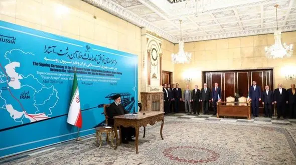 رئیسی :خط ریلی ایران ارزانترین مسیر تجاری و اقتصادی و ترانزیتی است