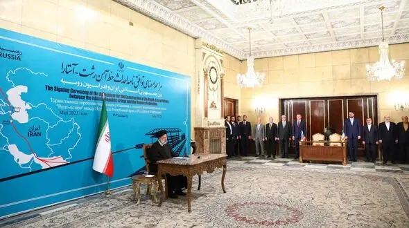 رئیسی :خط ریلی ایران ارزانترین مسیر تجاری و اقتصادی و ترانزیتی است