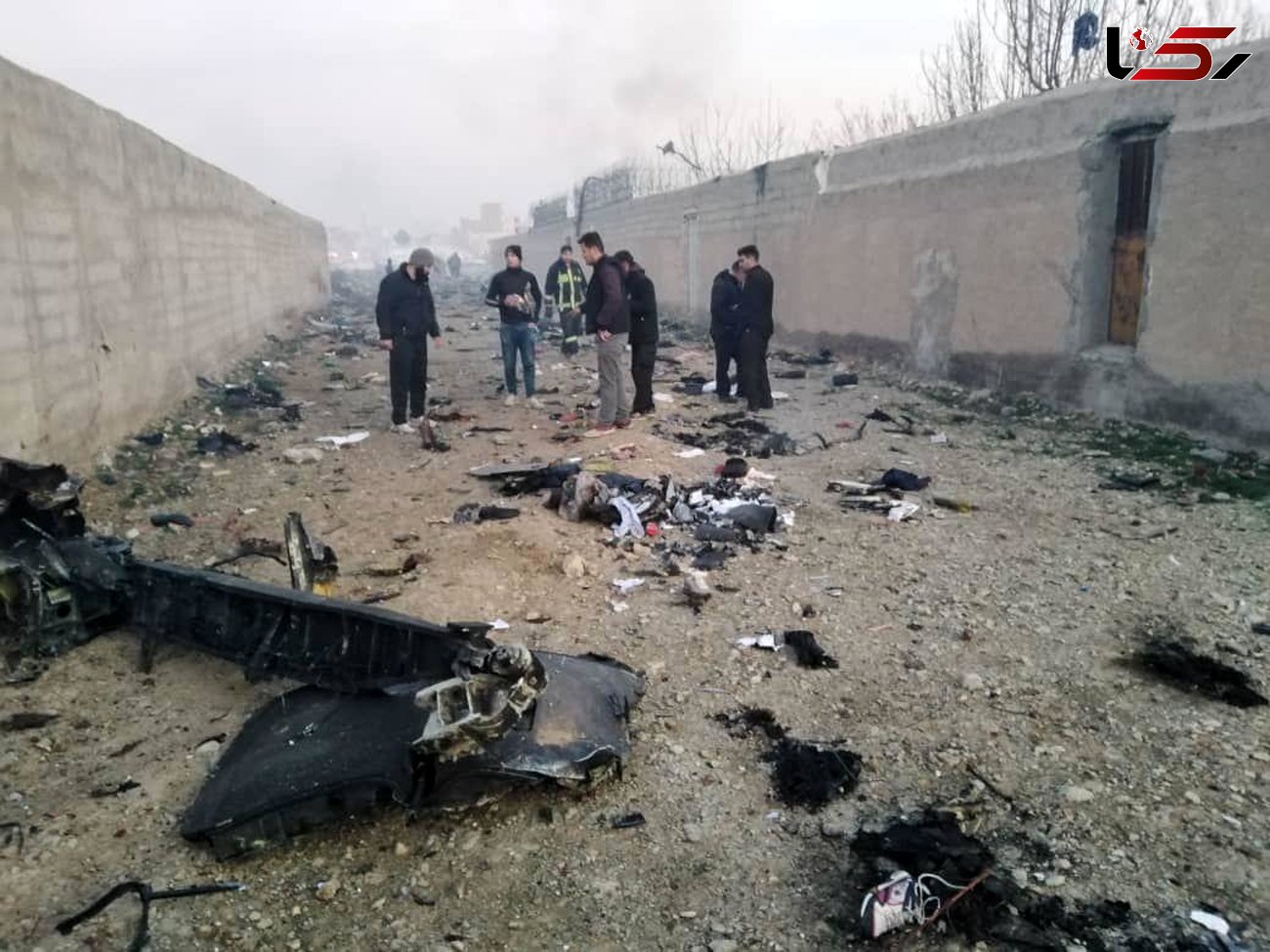 اولین عکس ها از سقوط بوئینگ 737 مسافری اوکراینی در جنوب تهران + فیلم