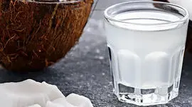 بهترین نوشیدنی‌ ها برای پوست؛ از آبرسانی تا افزایش شفافیت + جدول