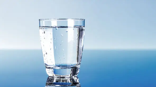 با افزایش سن آب بیشتری در طول روز بنوشید