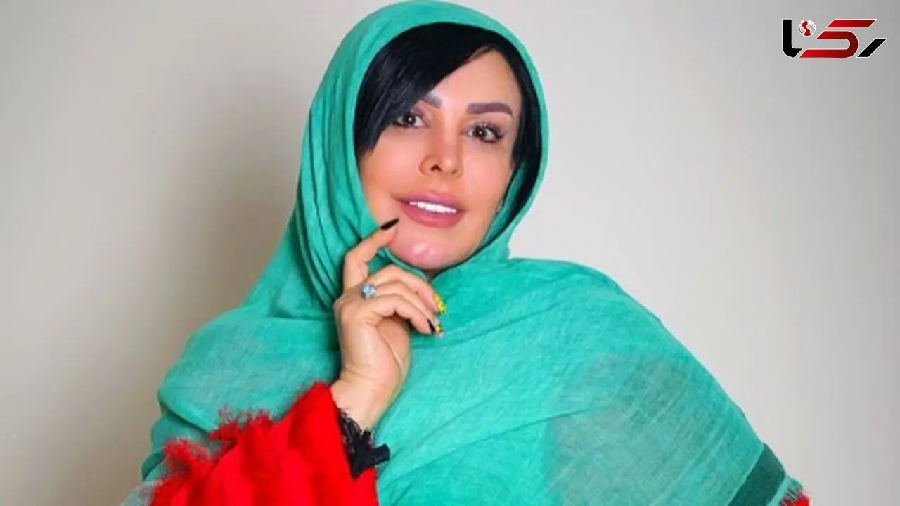 گلباران قبر مادر توسط فلور نظری
