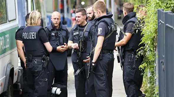 حمله با چاقو به ۳ زن آلمانی 