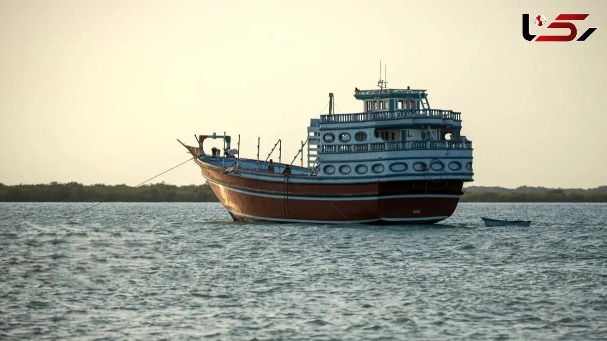 توقیف پنج شناور و کشف محموله بزرگ کالای ممنوعه در آب‌های بندرعباس
