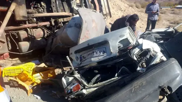 3 کشته و مصدوم در تصادف پراید با تریلی