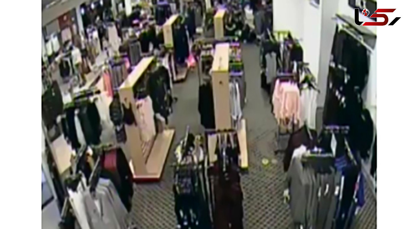 فیلم لحظه تیراندازی خونین در یک مرکز خرید +عکس 