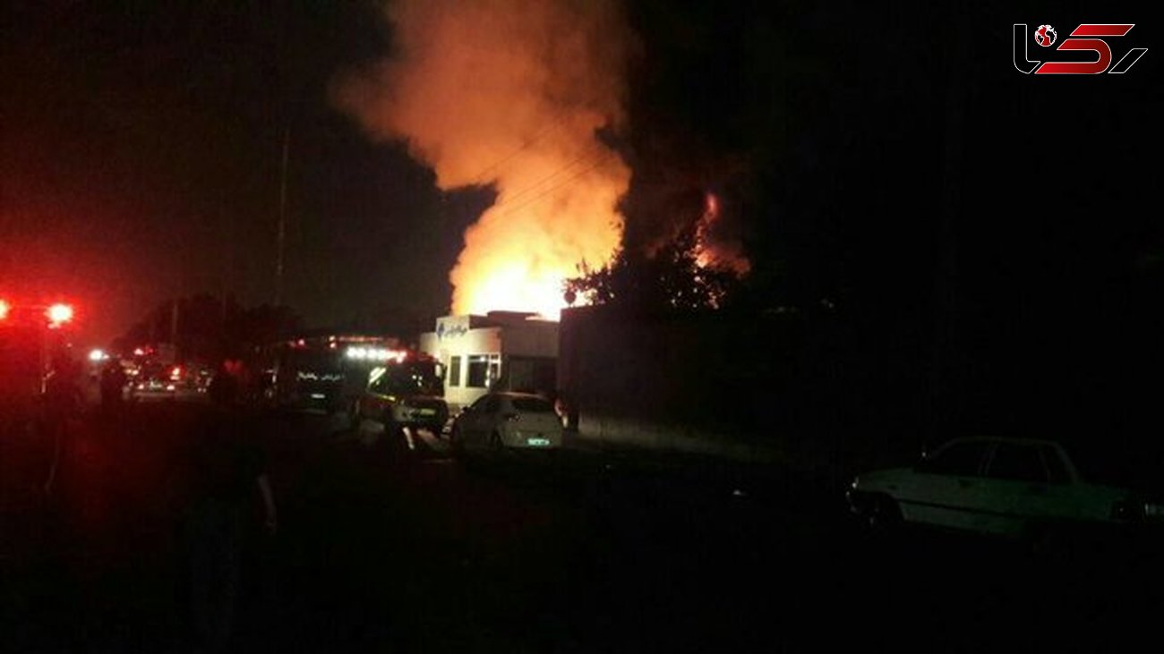 آتش سوزی گسترده در کارخانه‌ای در جاده مخصوص کرج + عکس